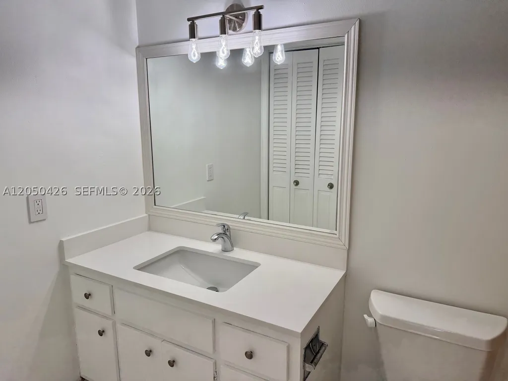 4400 Hillcrest Drive Hollywood FL 33021