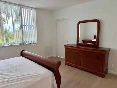 4400 Hillcrest Drive Hollywood FL 33021