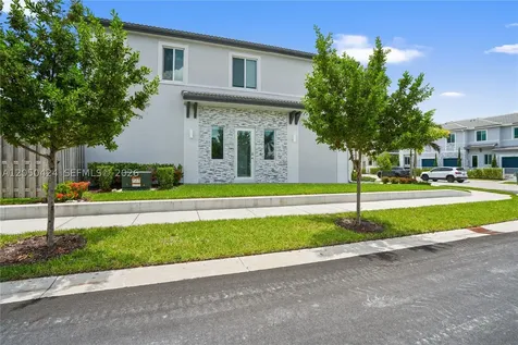 715 SE 15th Street Homestead FL 33034