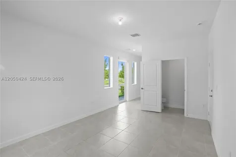 715 SE 15th Street Homestead FL 33034
