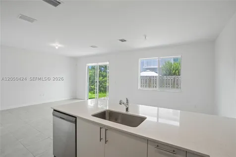 715 SE 15th Street Homestead FL 33034