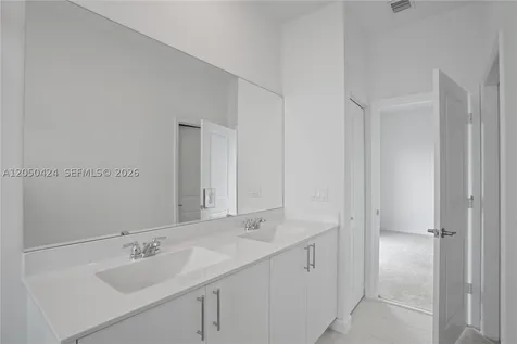 715 SE 15th Street Homestead FL 33034