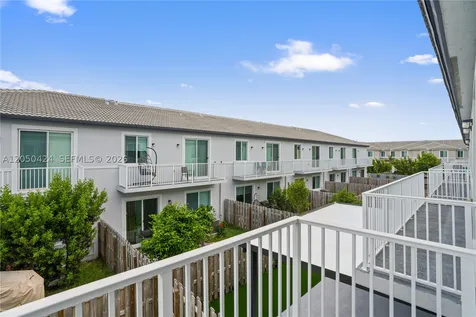 715 SE 15th Street Homestead FL 33034