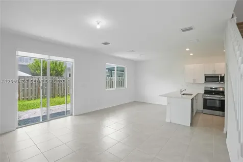 715 SE 15th Street Homestead FL 33034