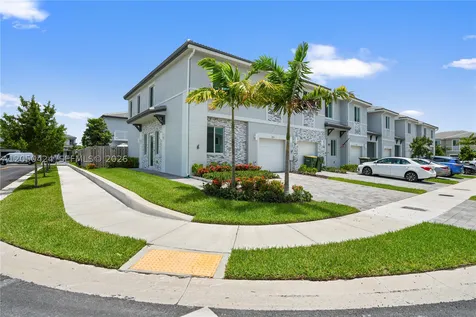 715 SE 15th Street Homestead FL 33034
