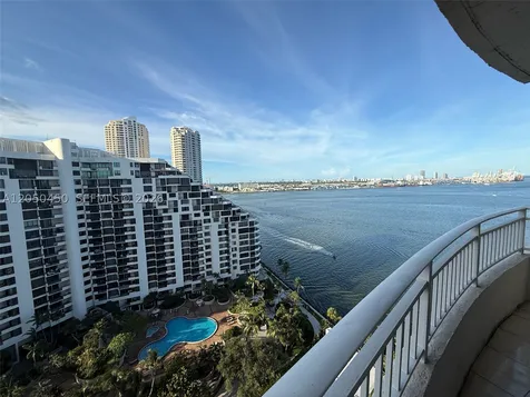 770 Claughton Island Drive Miami FL 33131