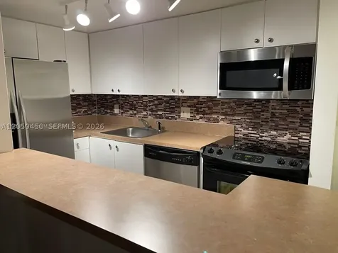 770 Claughton Island Drive Miami FL 33131