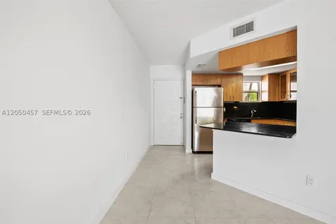 8373 Lake Drive Doral FL 33166