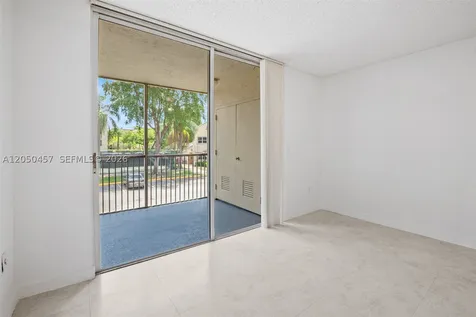 8373 Lake Drive Doral FL 33166