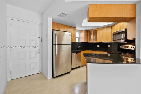 8373 Lake Drive Doral FL 33166