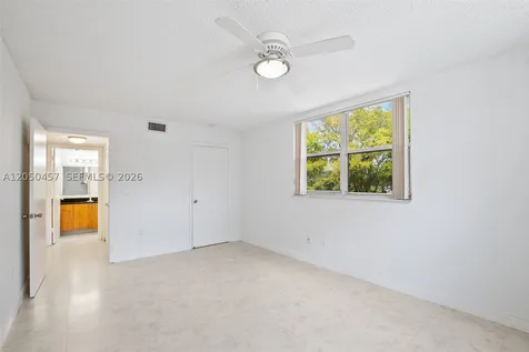 8373 Lake Drive Doral FL 33166