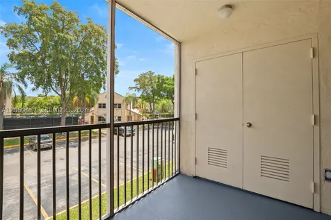 8373 Lake Drive Doral FL 33166