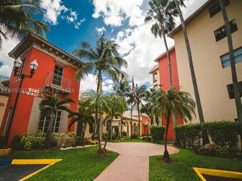 8373 Lake Drive Doral FL 33166