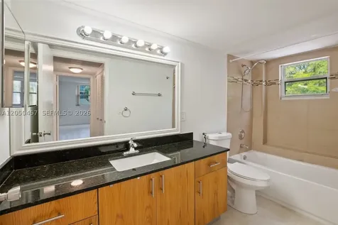 8373 Lake Drive Doral FL 33166