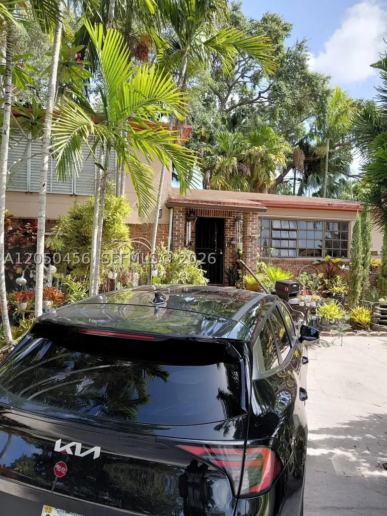 190 NE 121st Terrace North Miami FL 33161