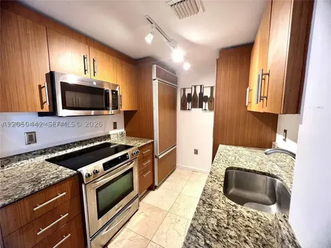 10275 Collins Avenue Bal Harbour FL 33154