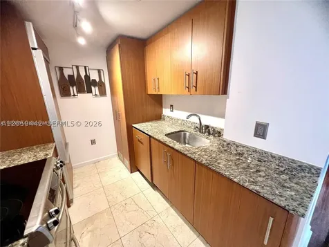 10275 Collins Avenue Bal Harbour FL 33154