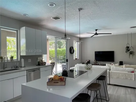 485 Silver Palm Way Weston FL 33327