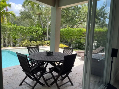485 Silver Palm Way Weston FL 33327