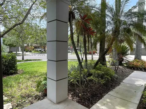 485 Silver Palm Way Weston FL 33327