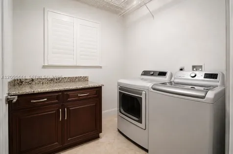 16075 SW 149th Terrace Miami FL 33196