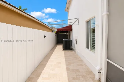 16075 SW 149th Terrace Miami FL 33196