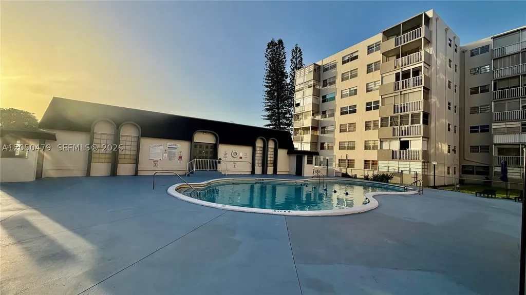 16450 Miami Drive North Miami Beach FL 33162