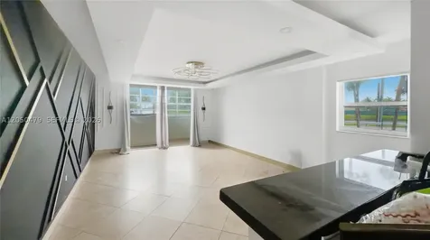 16450 Miami Drive North Miami Beach FL 33162