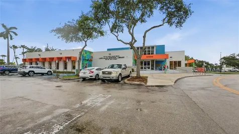 16450 Miami Drive North Miami Beach FL 33162
