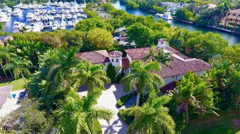 277 Marinero Court Coral Gables FL 33143