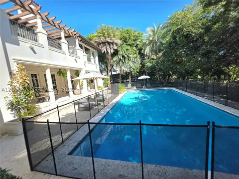 277 Marinero Court Coral Gables FL 33143