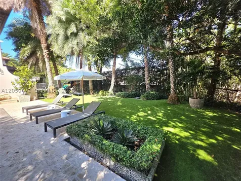277 Marinero Court Coral Gables FL 33143