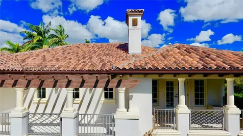 277 Marinero Court Coral Gables FL 33143