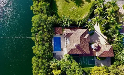 277 Marinero Court Coral Gables FL 33143