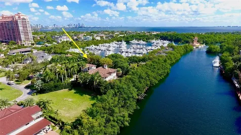 277 Marinero Court Coral Gables FL 33143