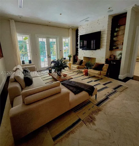 277 Marinero Court Coral Gables FL 33143