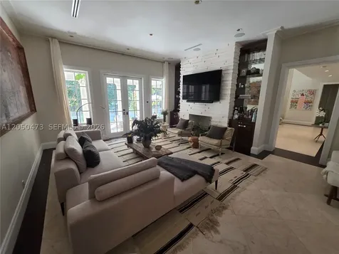 277 Marinero Court Coral Gables FL 33143