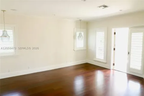 277 Marinero Court Coral Gables FL 33143