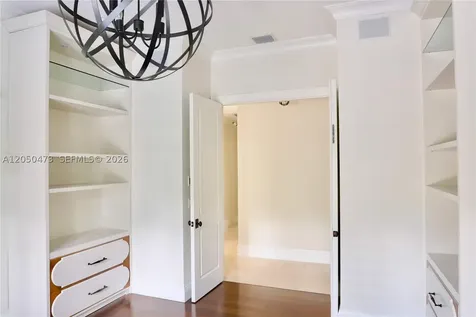 277 Marinero Court Coral Gables FL 33143