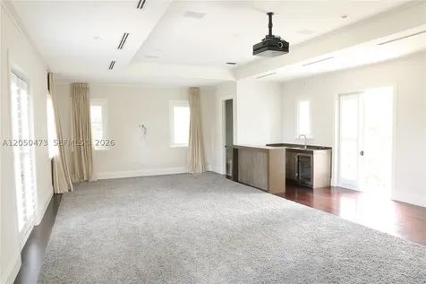 277 Marinero Court Coral Gables FL 33143