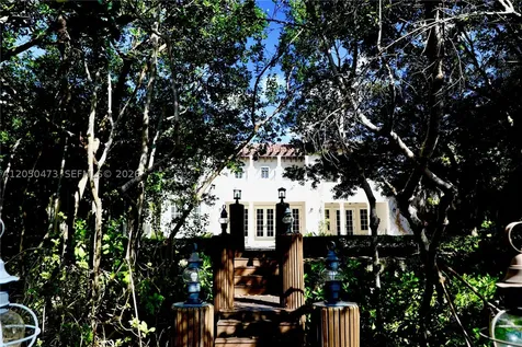 277 Marinero Court Coral Gables FL 33143