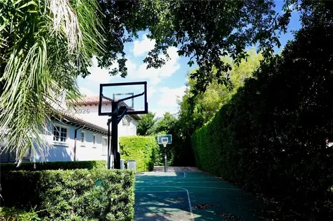 277 Marinero Court Coral Gables FL 33143