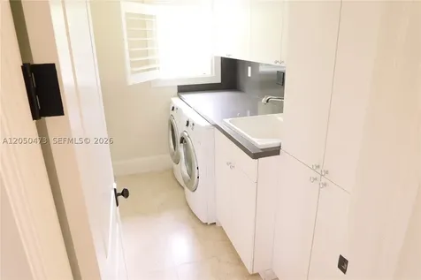277 Marinero Court Coral Gables FL 33143