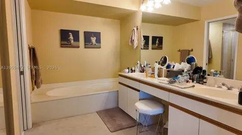 3600 Mystic Pointe Drive Aventura FL 33180