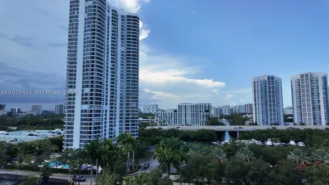 3600 Mystic Pointe Drive Aventura FL 33180
