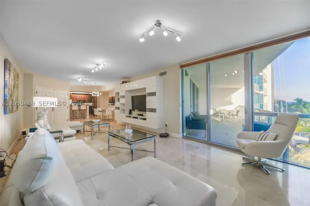 3101 S Ocean Drive Hollywood FL 33019