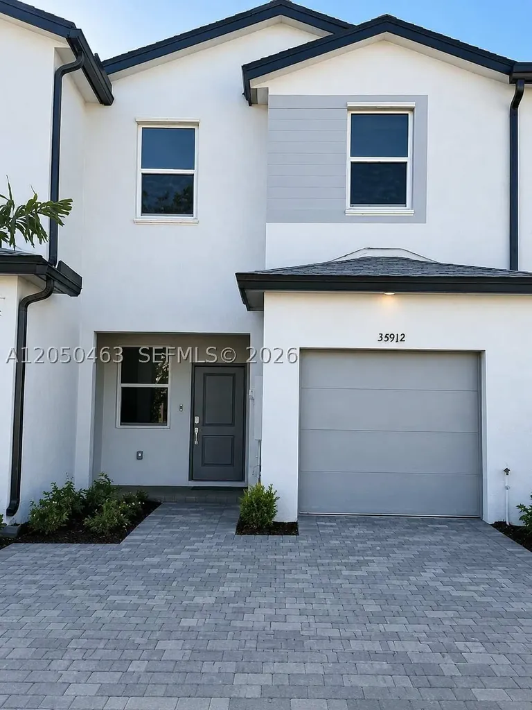 35912 SW 179th Path Homestead FL 33034