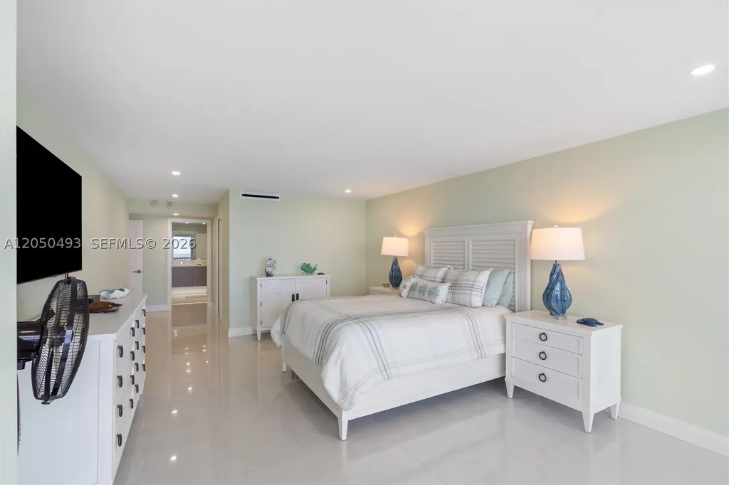 2200 S Ocean Lane Fort Lauderdale FL 33316