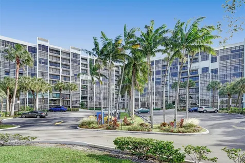 200 E Leslie Drive Hallandale Beach FL 33009