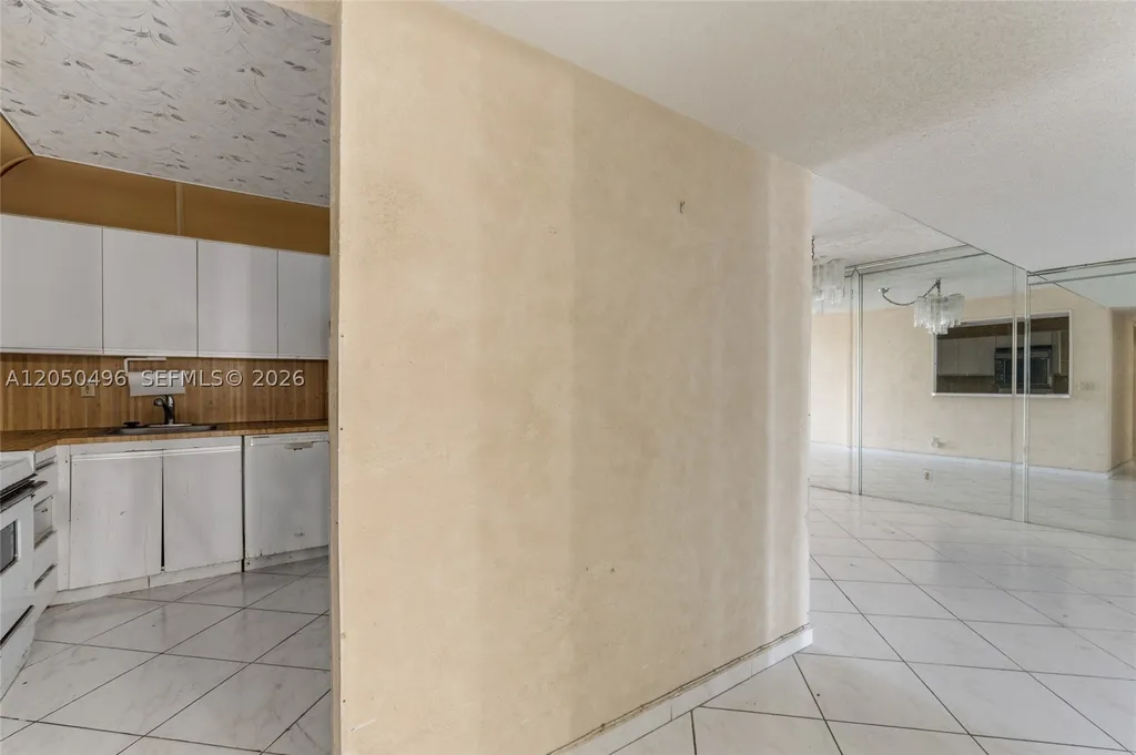 2401 S Ocean Drive Hollywood FL 33019